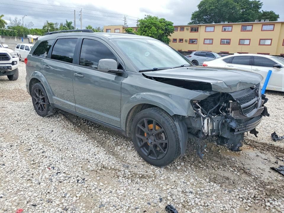 2019 DODGE JOURNEY SE 4