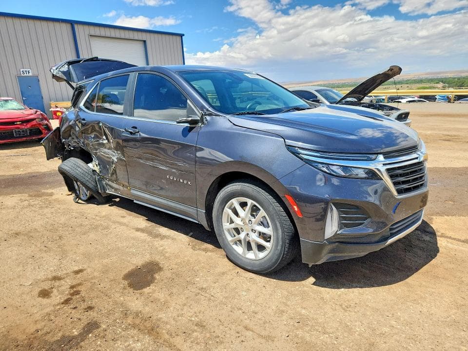 2022 CHEVROLET EQUINOX LT 4