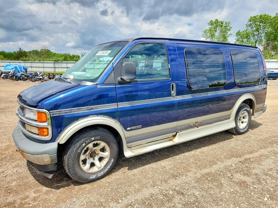 2000 CHEVROLET EXPRESS - 1