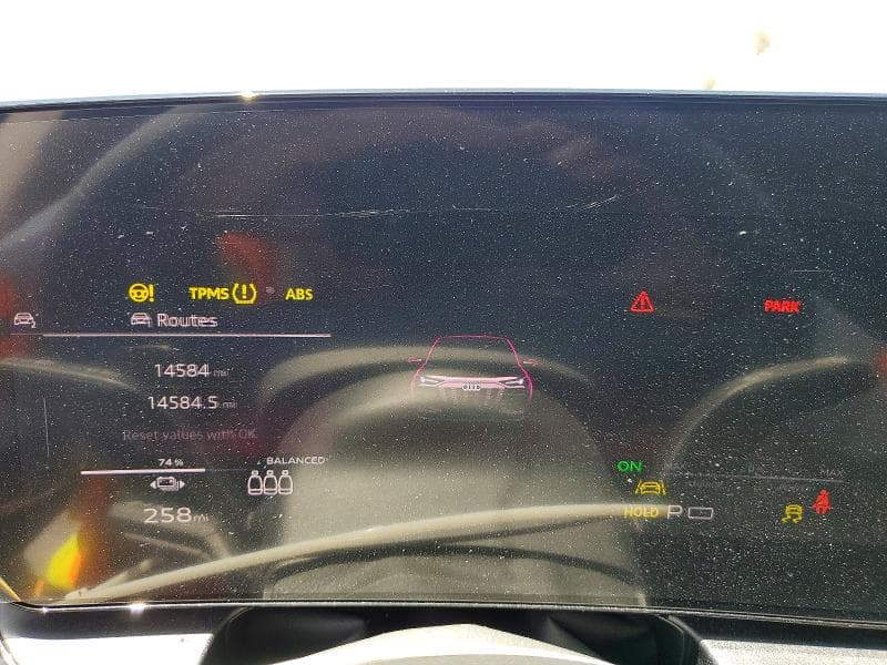 2025 AUDI Q6 E-TRON PREMIUM PLUS 9