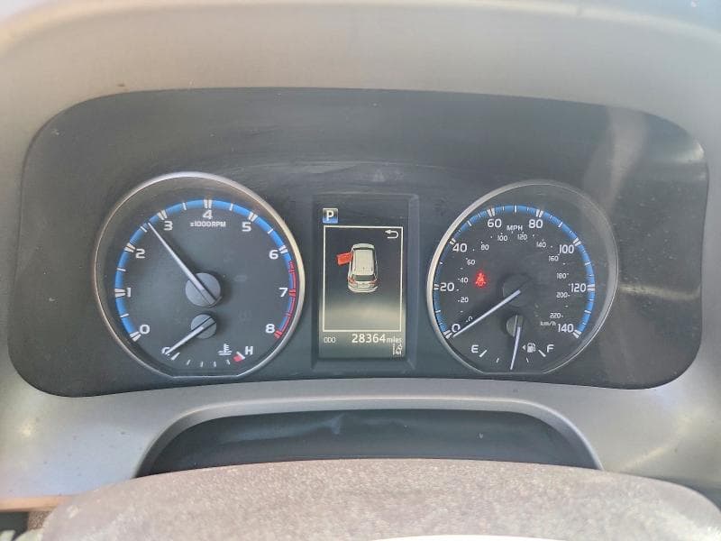 2018 TOYOTA RAV4 LE 9