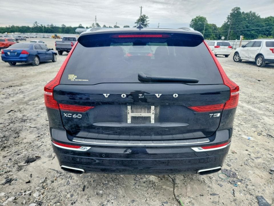 2021 VOLVO XC60 T5 INSCRIPTION 6