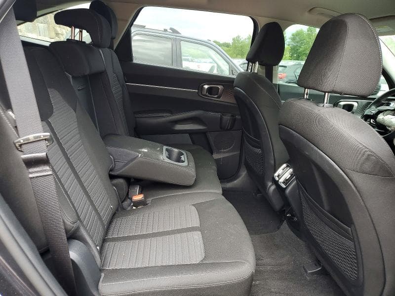 2026 KIA SORENTO LX 11