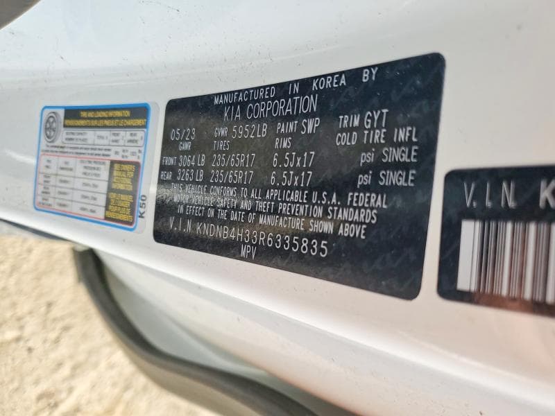 2024 KIA CARNIVAL LX 13
