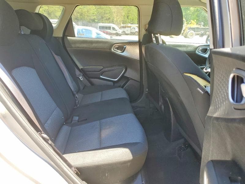 2023 KIA SOUL LX 10