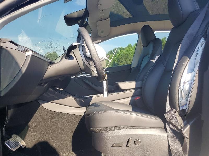 2025 TESLA MODEL Y 7