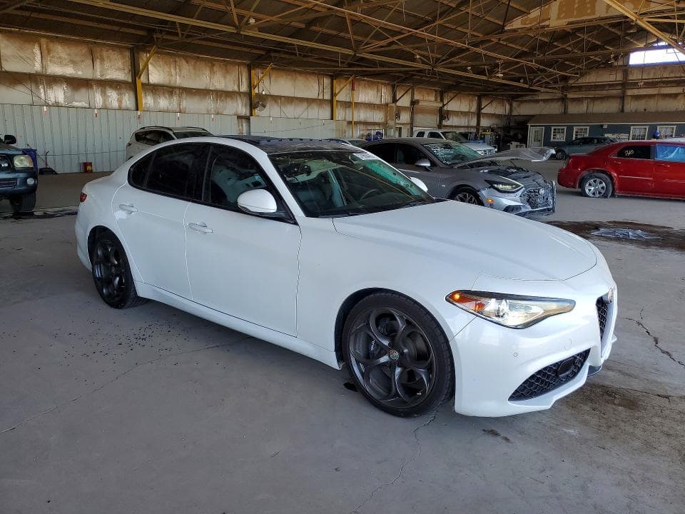 2017 ALFA ROMEO GIULIA TI 4