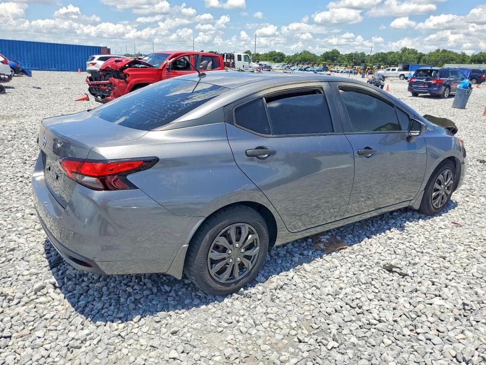 2020 NISSAN VERSA S 3