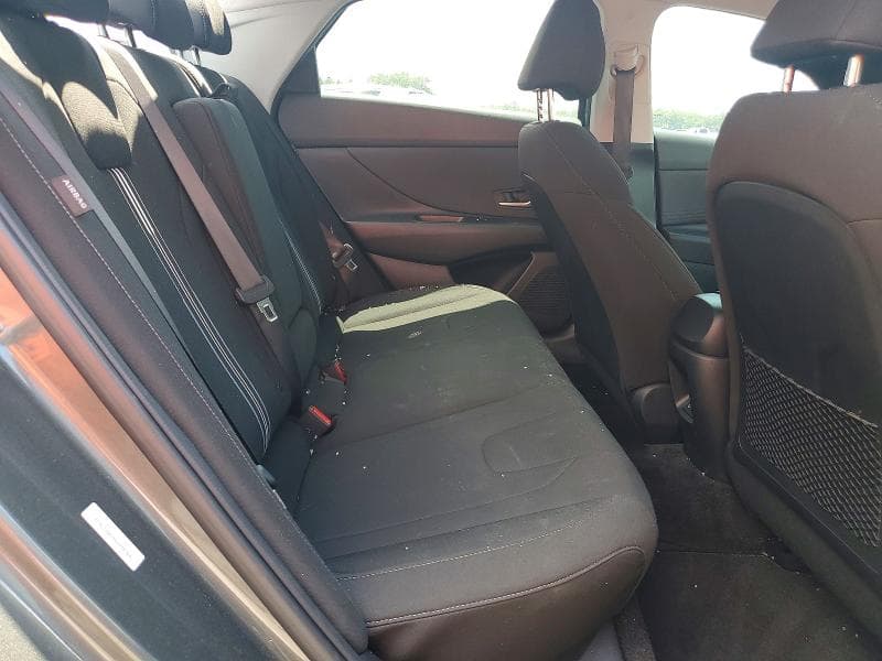2025 HYUNDAI ELANTRA SEL 10