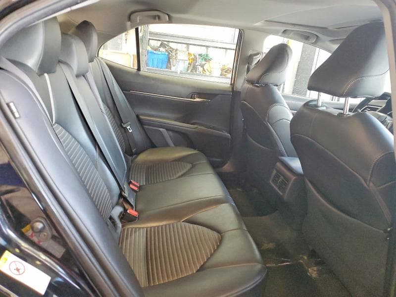 2018 TOYOTA CAMRY L 10