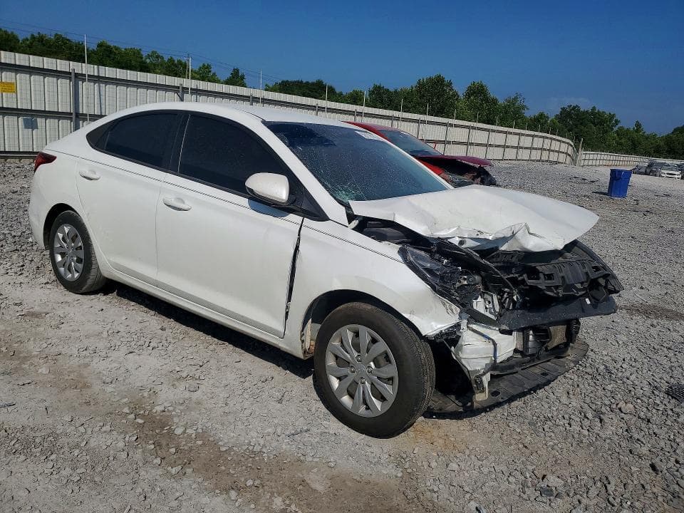2020 HYUNDAI ACCENT SE 4