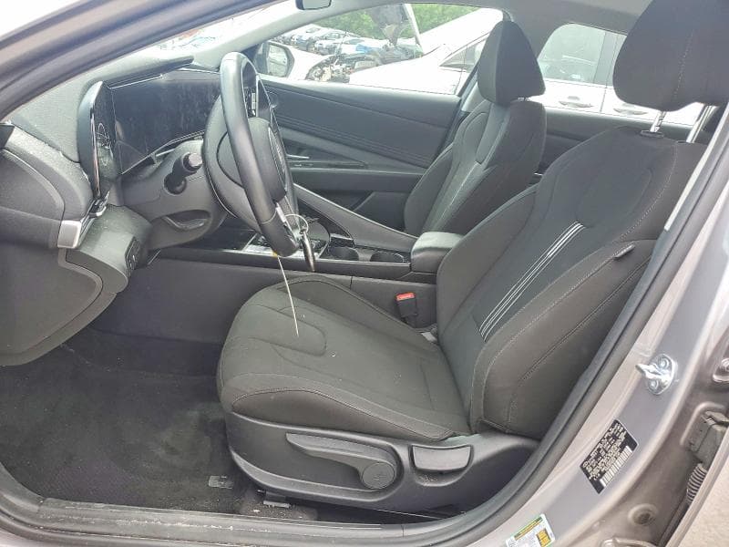 2025 HYUNDAI ELANTRA SEL 7