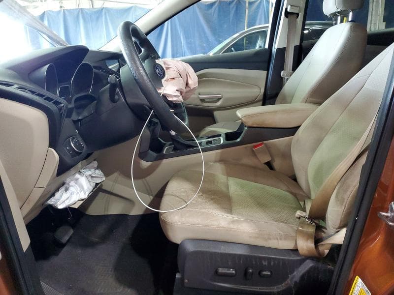 2017 FORD ESCAPE SE 7