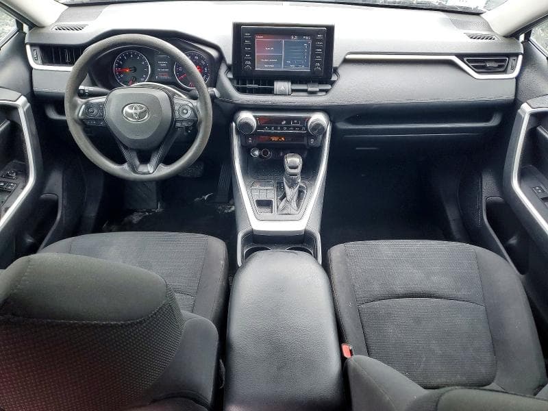 2019 TOYOTA RAV4 LE 8