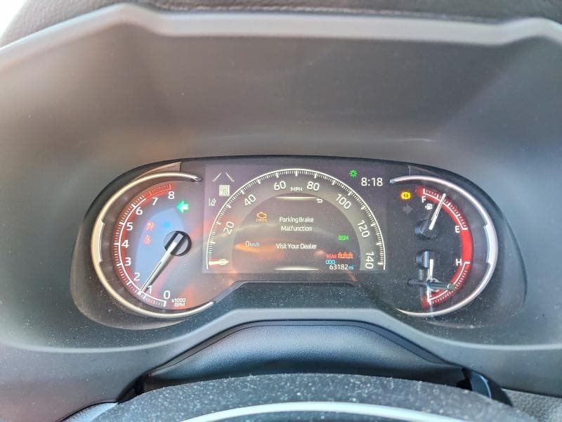 2025 TOYOTA RAV4 XLE 9