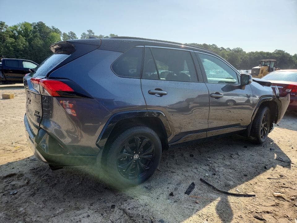 2022 TOYOTA RAV4 XSE 3
