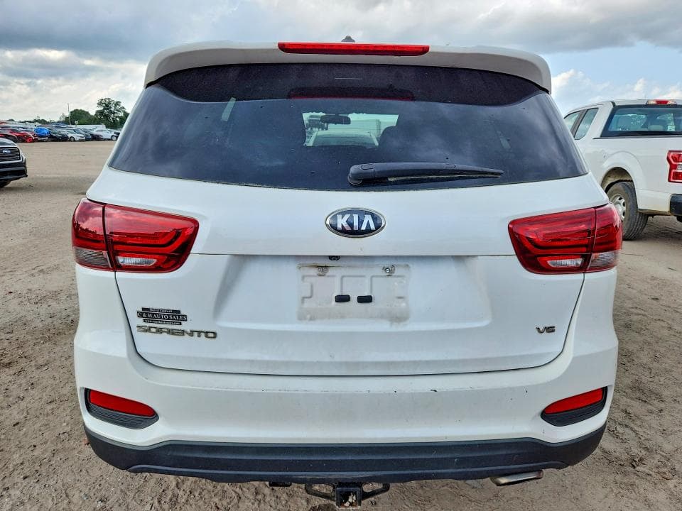 2020 KIA SORENTO S 6