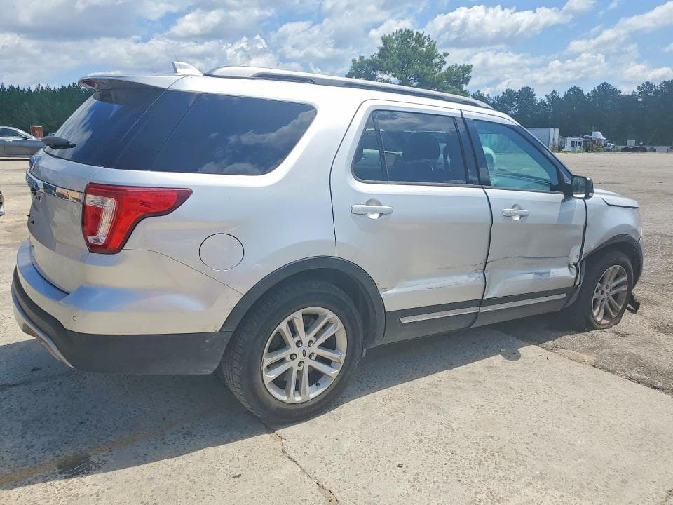 2017 FORD EXPLORER XLT 3