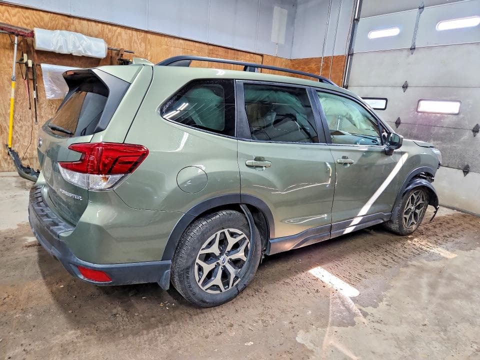 2020 SUBARU FORESTER PREMIUM 3