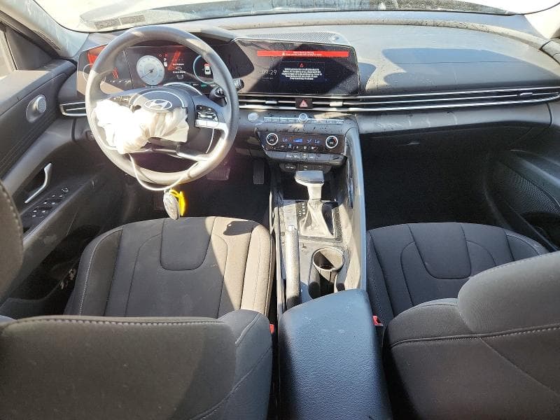 2024 HYUNDAI ELANTRA SEL 8