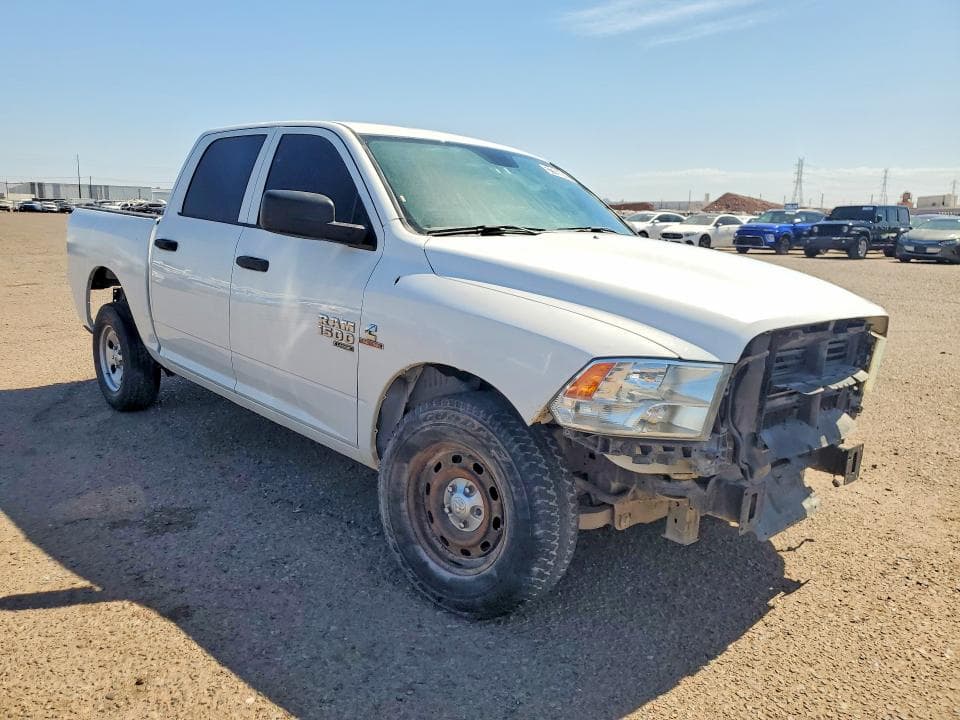 2022 RAM 1500 CLASSIC SLT 4