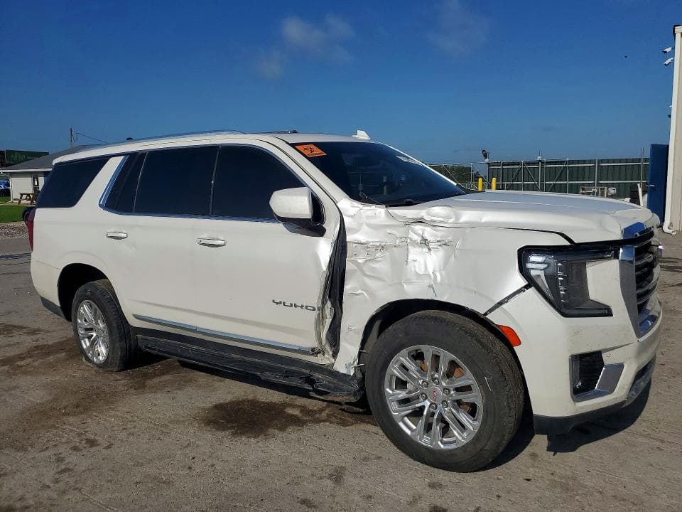 2023 GMC YUKON SLT 4