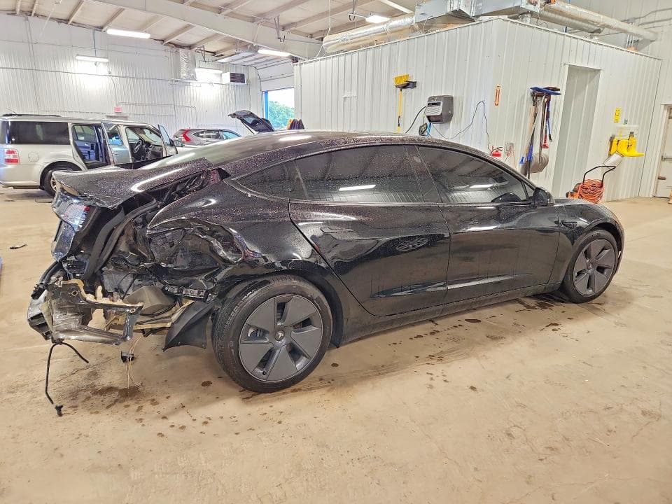 2023 TESLA MODEL 3 3