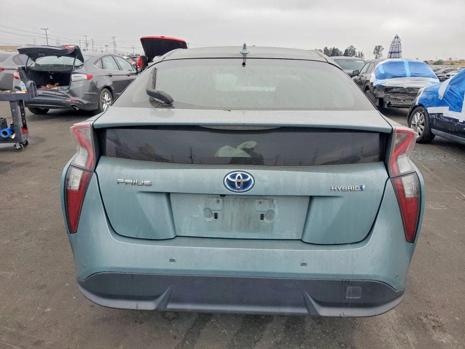 2017 TOYOTA PRIUS THREE TOURING 6