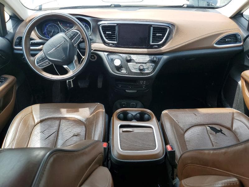 2017 CHRYSLER PACIFICA LIMITED 8