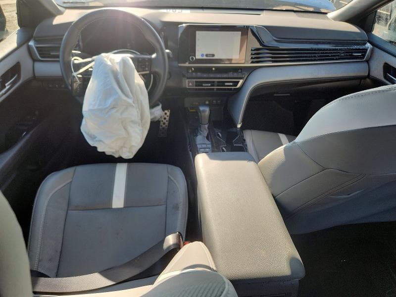 2026 TOYOTA CAMRY SE 8