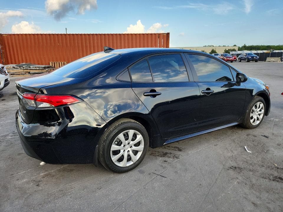 2026 TOYOTA COROLLA LE 3