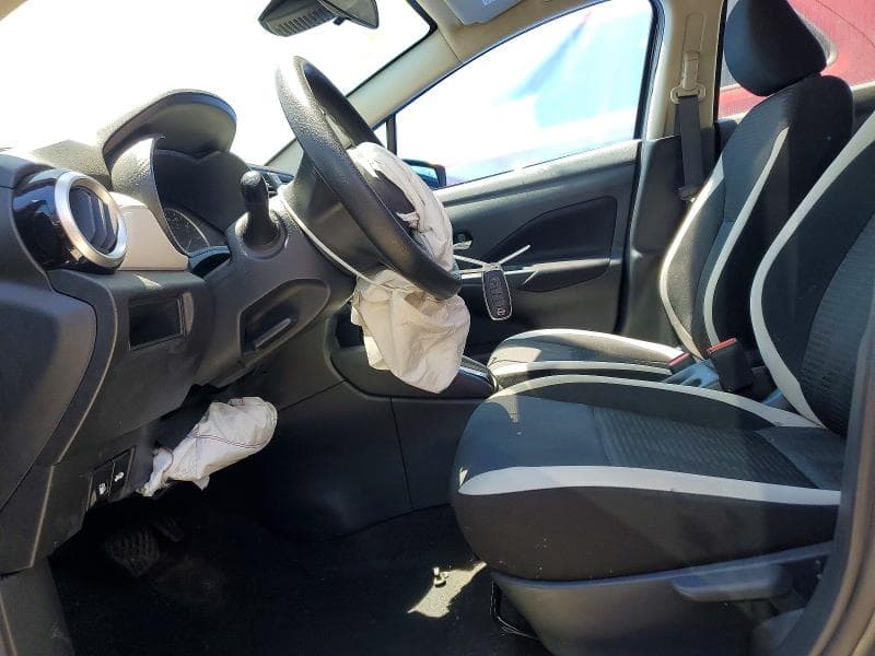2022 NISSAN VERSA SV 7