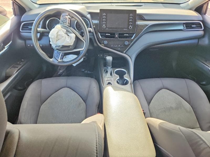 2022 TOYOTA CAMRY LE 8