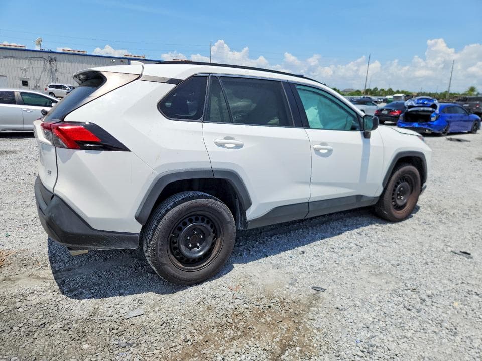 2020 TOYOTA RAV4 LE 3