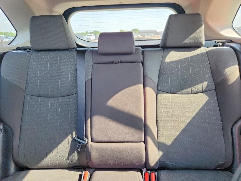 2022 TOYOTA RAV4 XLE 10