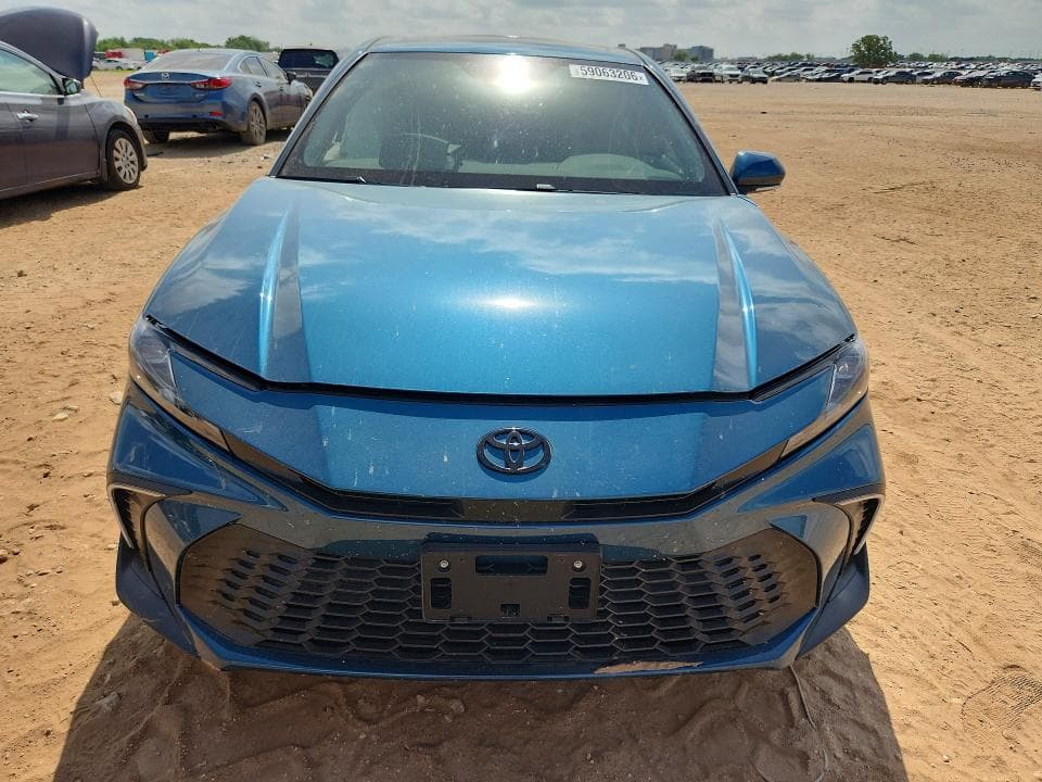 2026 TOYOTA CAMRY SE 5