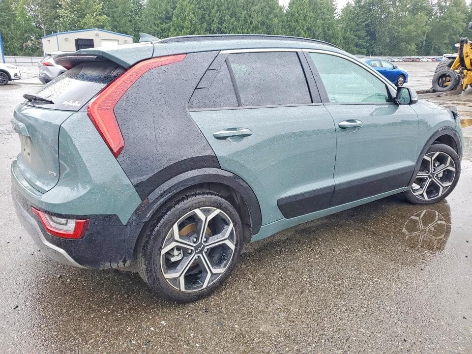 2024 KIA NIRO SX TOURING 3