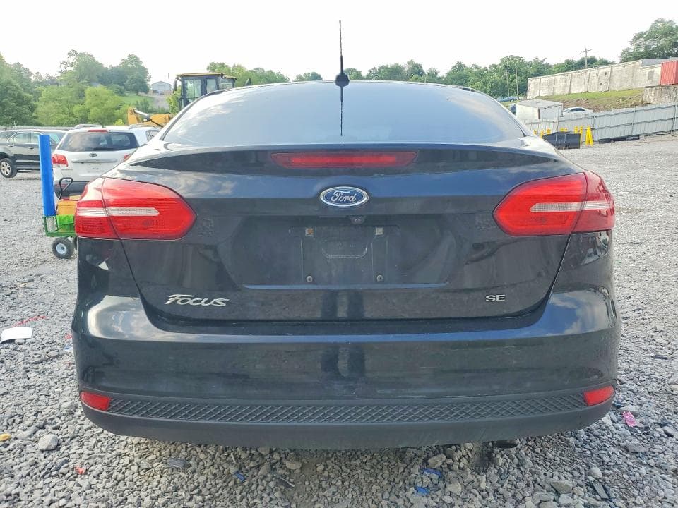2018 FORD FOCUS SE 6