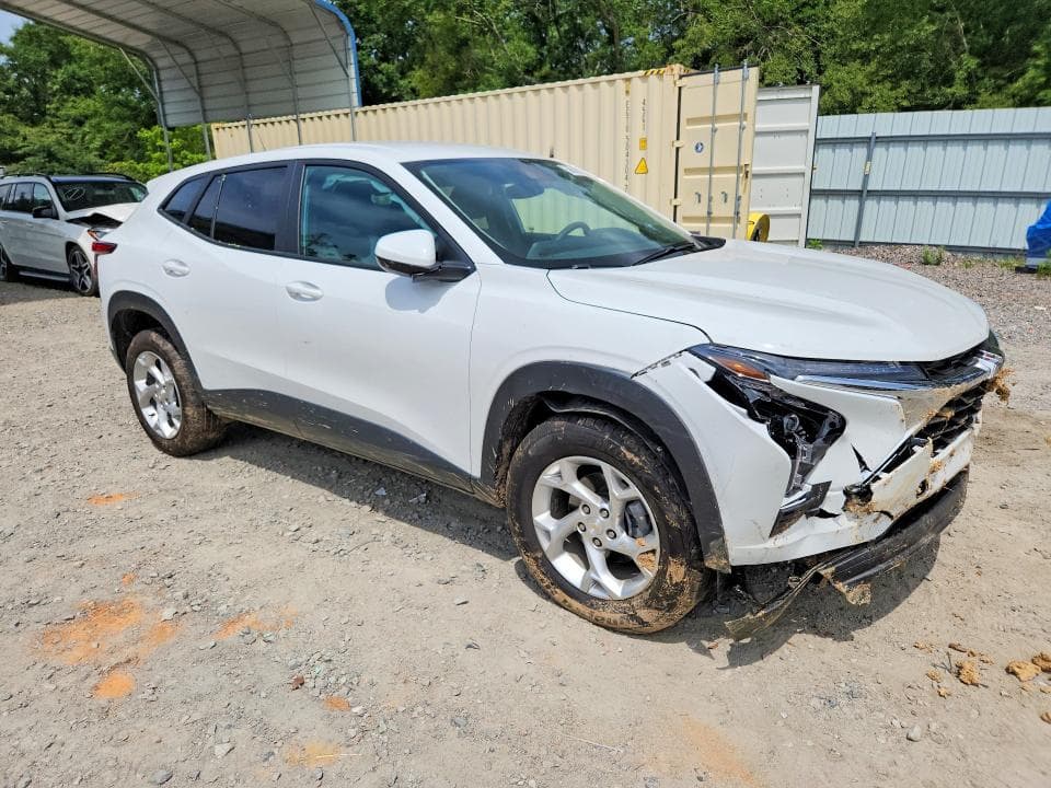 2025 CHEVROLET TRAX LS 4