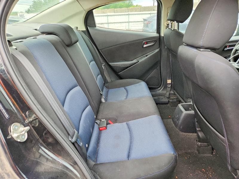 2017 TOYOTA YARIS IA BASE 10