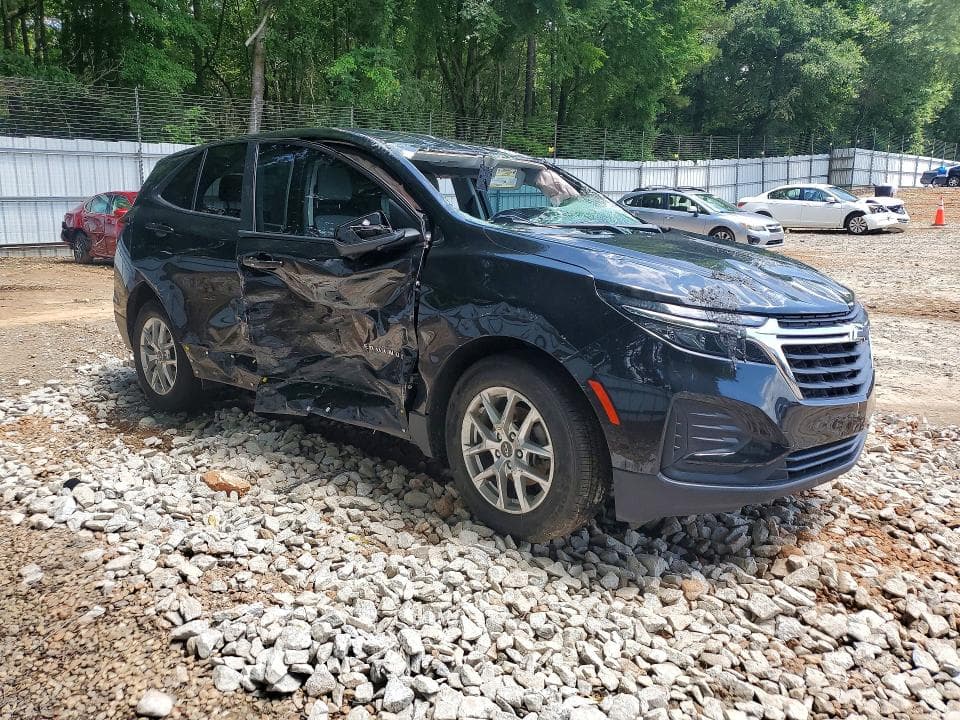 2022 CHEVROLET EQUINOX LS 4