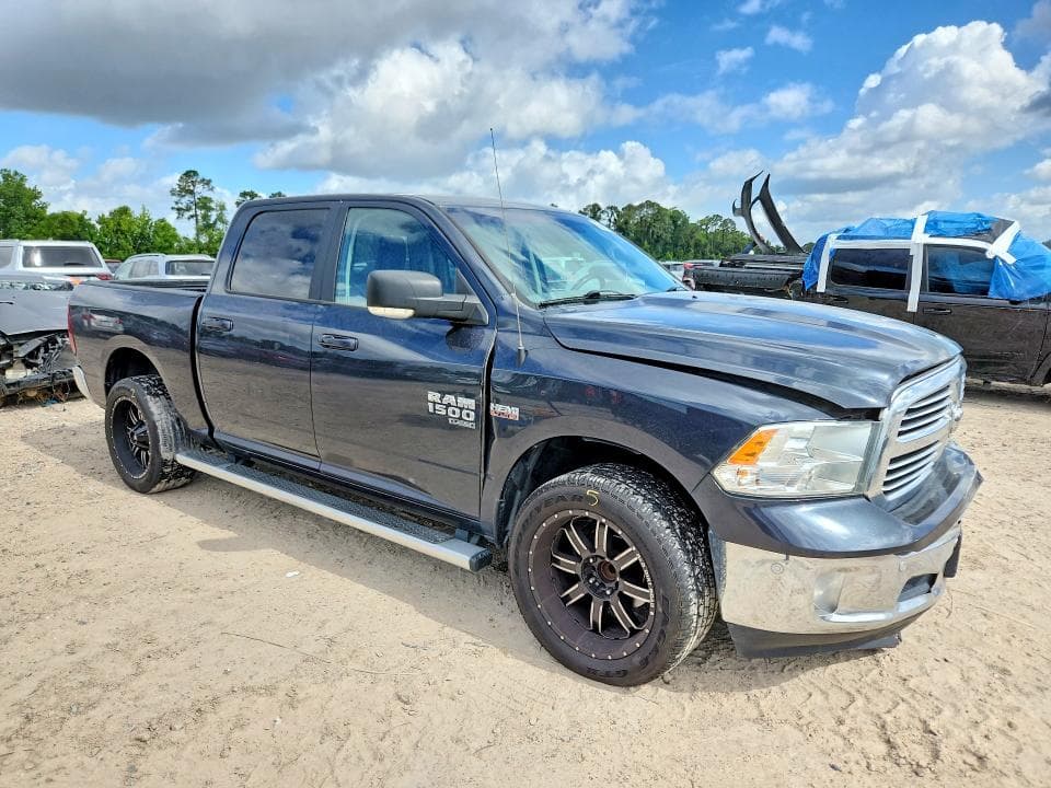 2019 RAM 1500 CLASSIC SLT 4