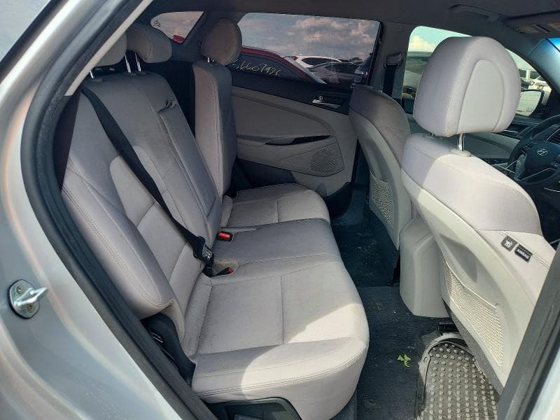 2018 HYUNDAI TUCSON SEL 10