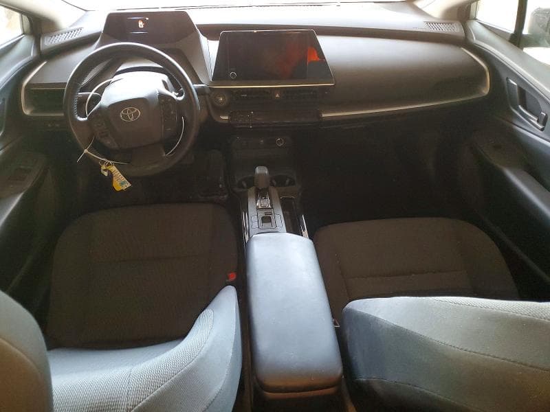 2023 TOYOTA PRIUS LE 8