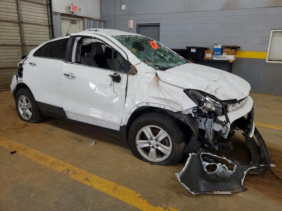 2019 CHEVROLET TRAX 1LT 4