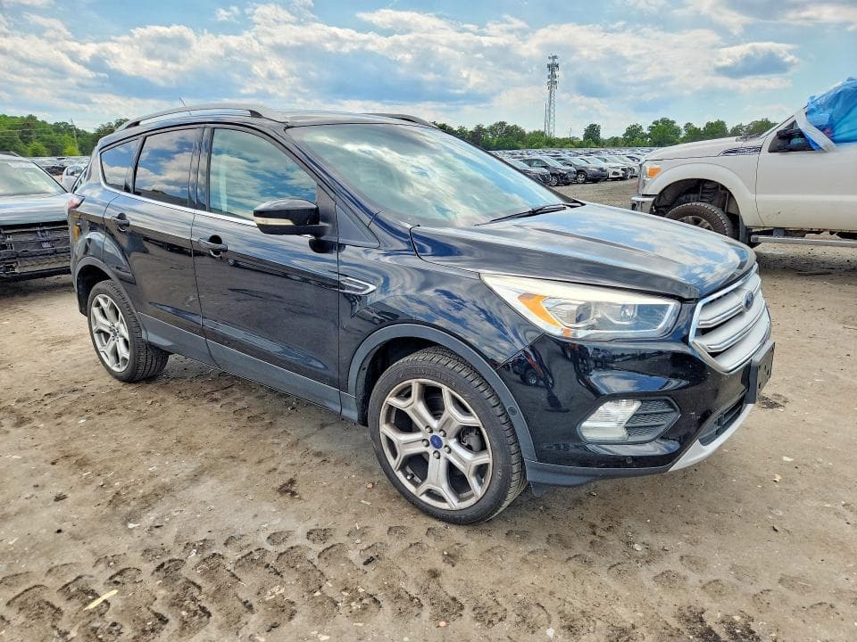 2017 FORD ESCAPE TITANIUM 4