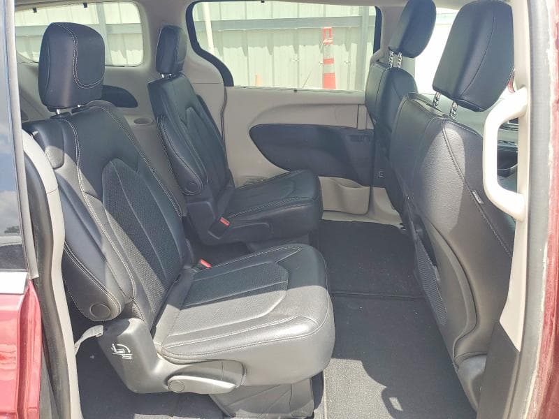 2022 CHRYSLER PACIFICA TOURING L 11