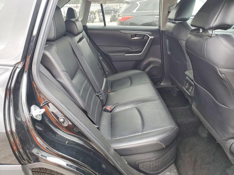 2022 TOYOTA RAV 4 11