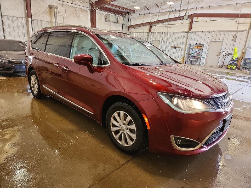 2017 CHRYSLER PACIFICA TOURING L 4