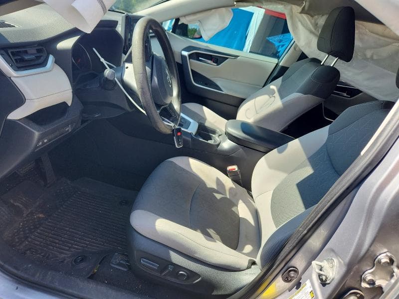 2021 TOYOTA RAV4 XLE 7
